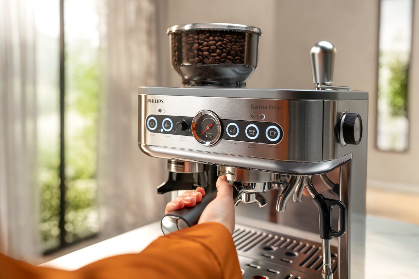 Brew the coffee in Philips Barista brew
